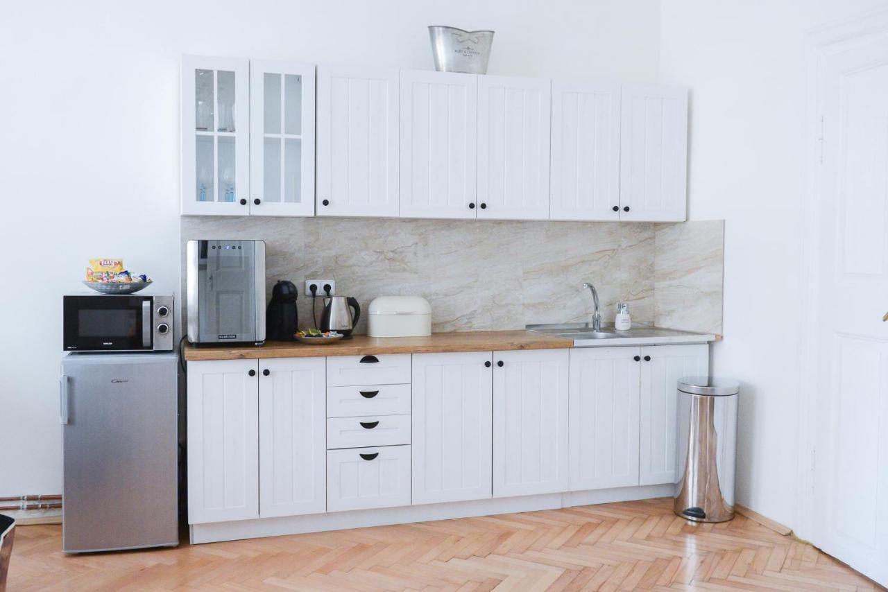 Fano Apartments Old Town Прага Екстер'єр фото
