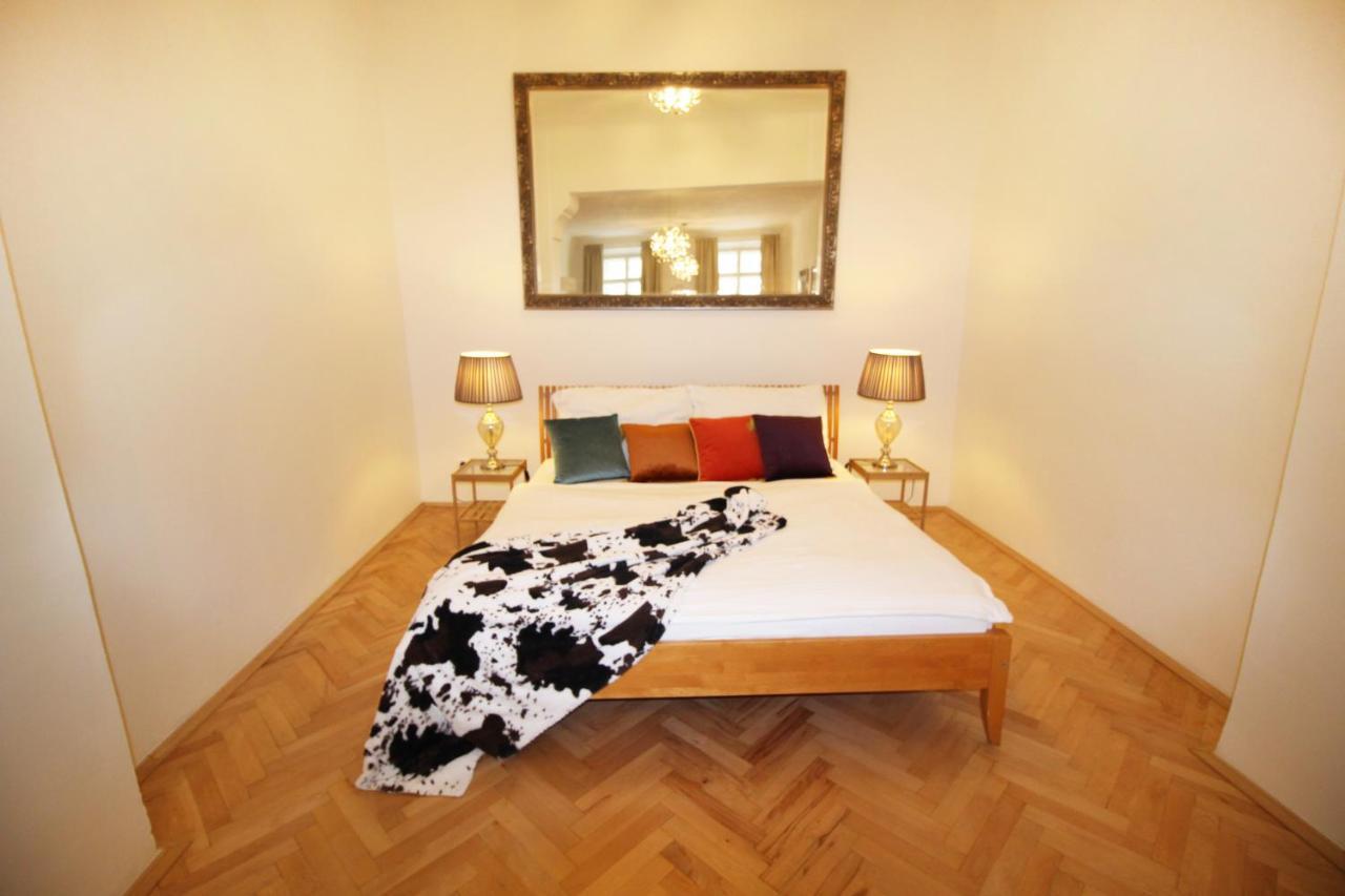 Fano Apartments Old Town Прага Екстер'єр фото